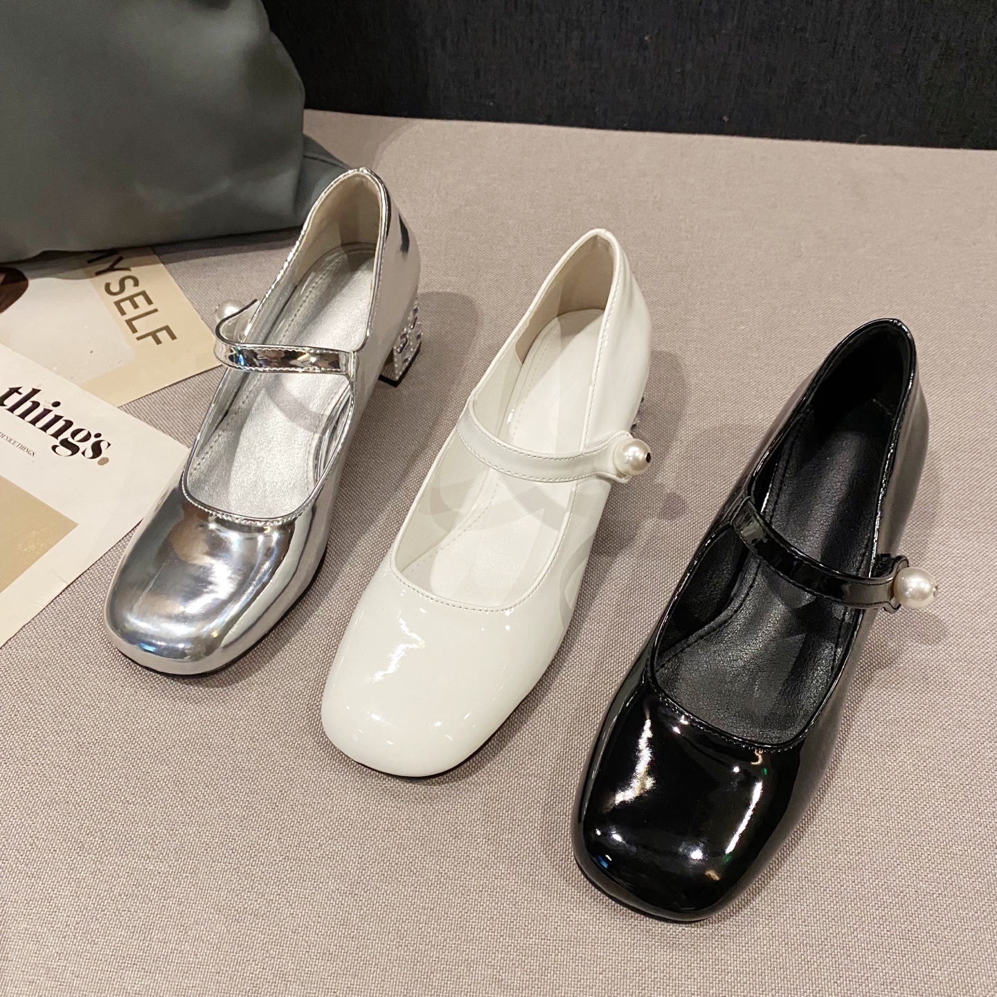 2022-korean-style-patent-leather-spring-small-exquisite-round-toe-buckle-strap-rhinestone-chunky-heel-mary-jane-shoes-women-high-heel-mid-heel 2022 Korean Style Patent Leather Spring Small Exquisite Round Toe Buckle Strap Rhinestone Chunky Heel Mary Jane Shoes Women High Heel Mid Heel