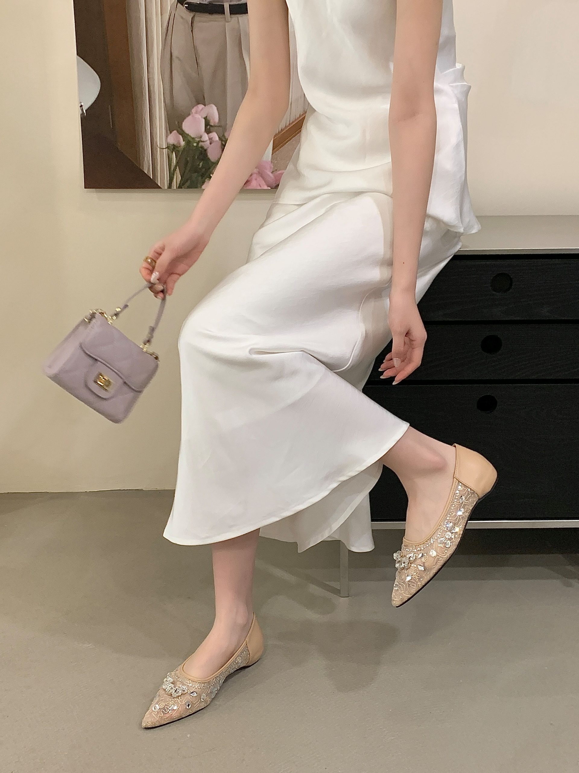 2026 Early Spring New Chunky Heel French Fairy Style Rhinestone Shallow Mouth Versatile Women's Shoes