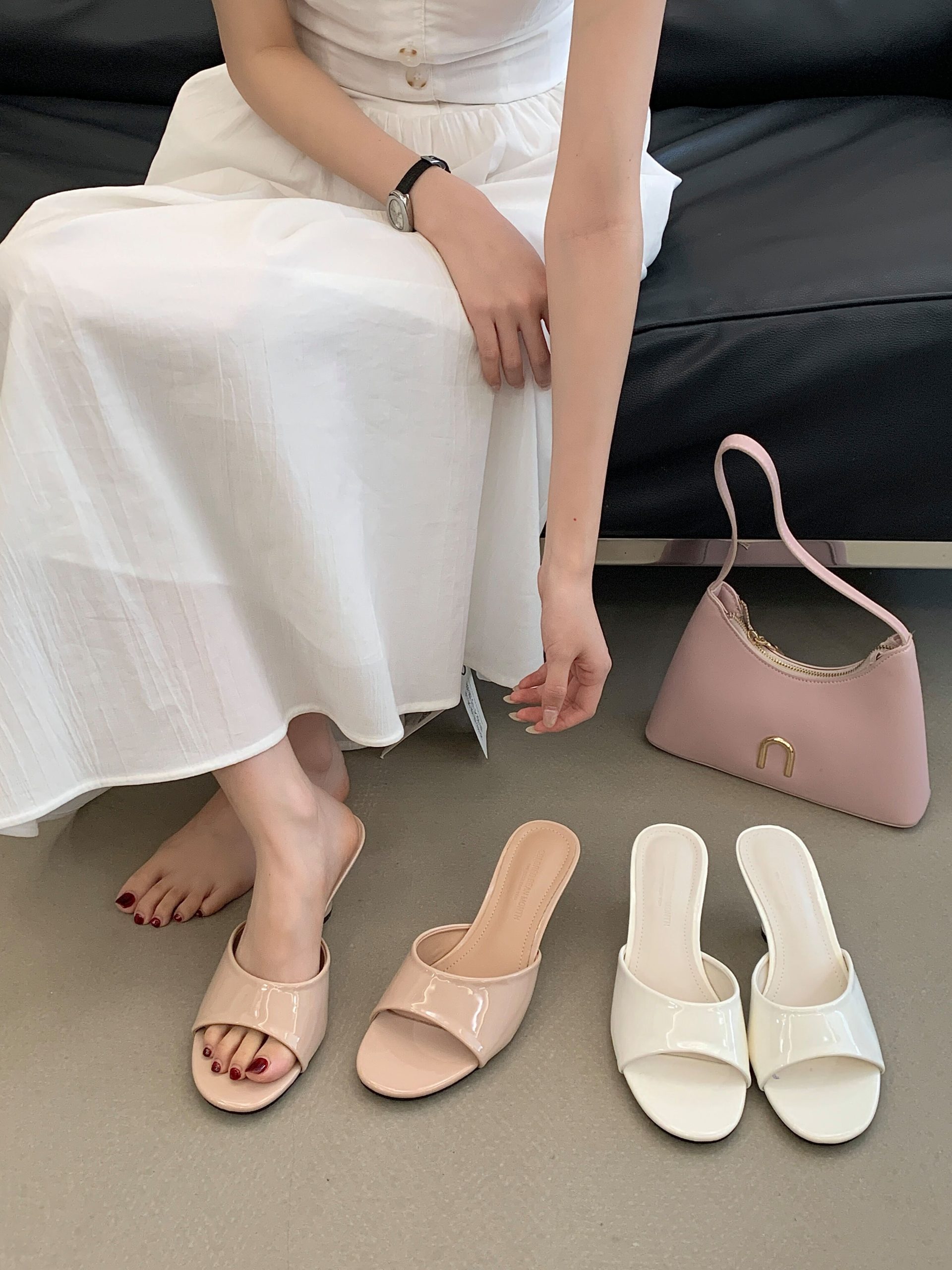 2026-new-summer-slippers-slip-on-fashion-french-style-chunky-heel-comfortable-open-toe-half-slippers-style-5e5b6d_2 2026 New Summer Slippers Slip-On Fashion French Style Chunky Heel Comfortable Open Toe Half Slippers - Style 5e5b6d