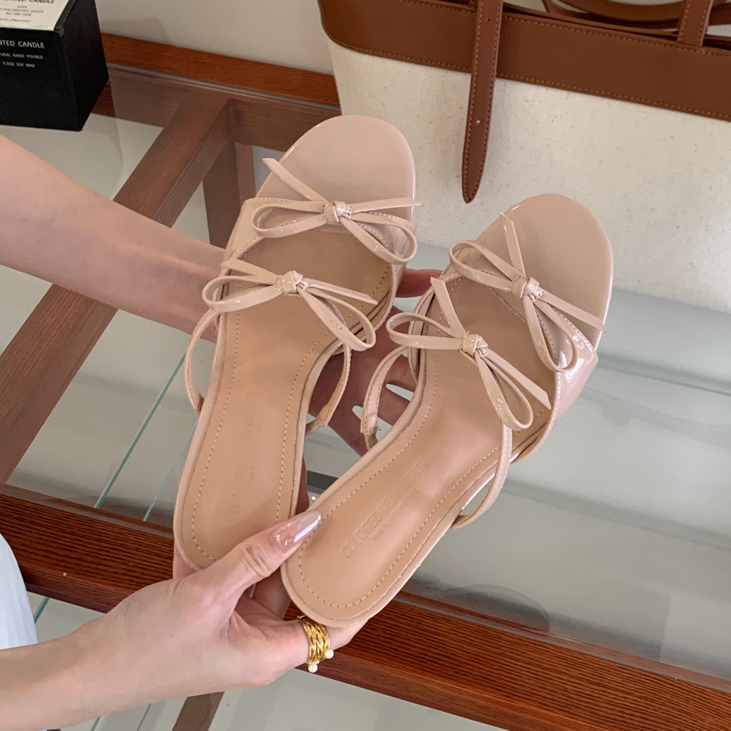 2026-new-summer-slippers-slip-on-fashion-french-style-chunky-heel-comfortable-open-toe-half-slippers-style-91a749_4 2026 New Summer Slippers Slip-On Fashion French Style Chunky Heel Comfortable Open Toe Half Slippers - Style 91a749