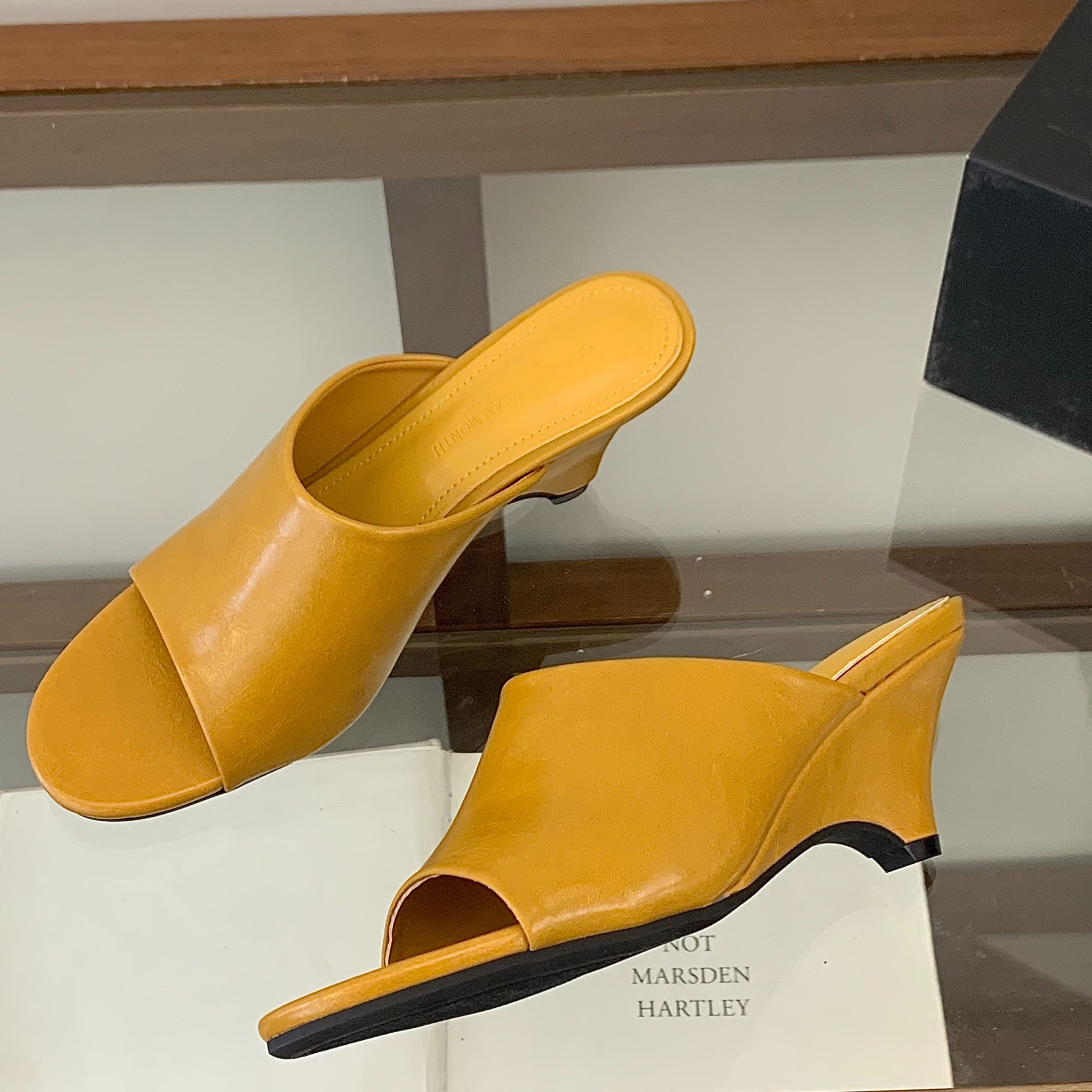 2026 New Summer Slippers Slip-On Fashion French Style Chunky Heel Comfortable Open Toe Half Slippers - Style 938713