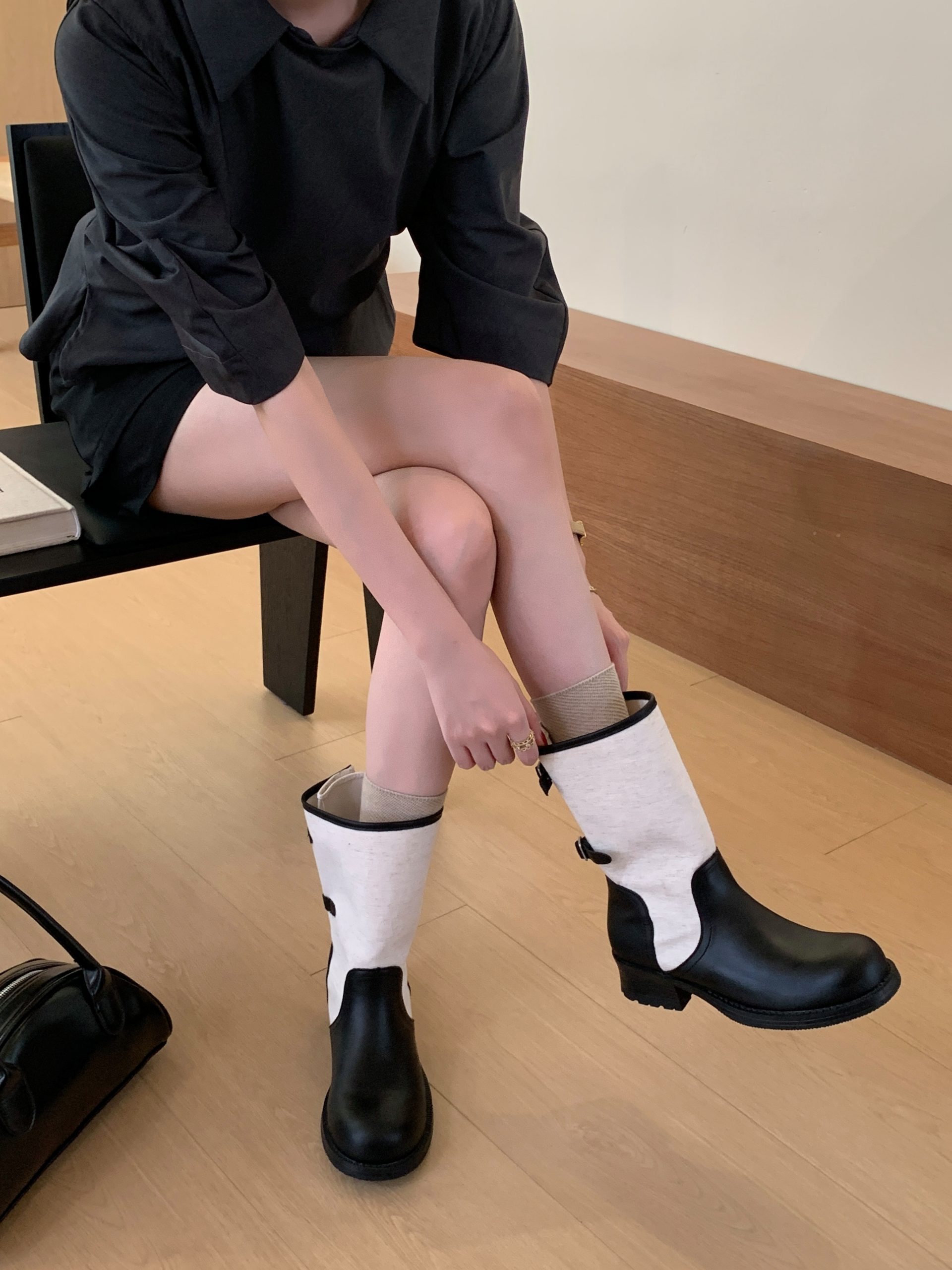 2026 New Western Cowboy Boots Stacked Heel Retro Patchwork Slip-On Chunky Sole Mid-Calf Martin Boots for Women