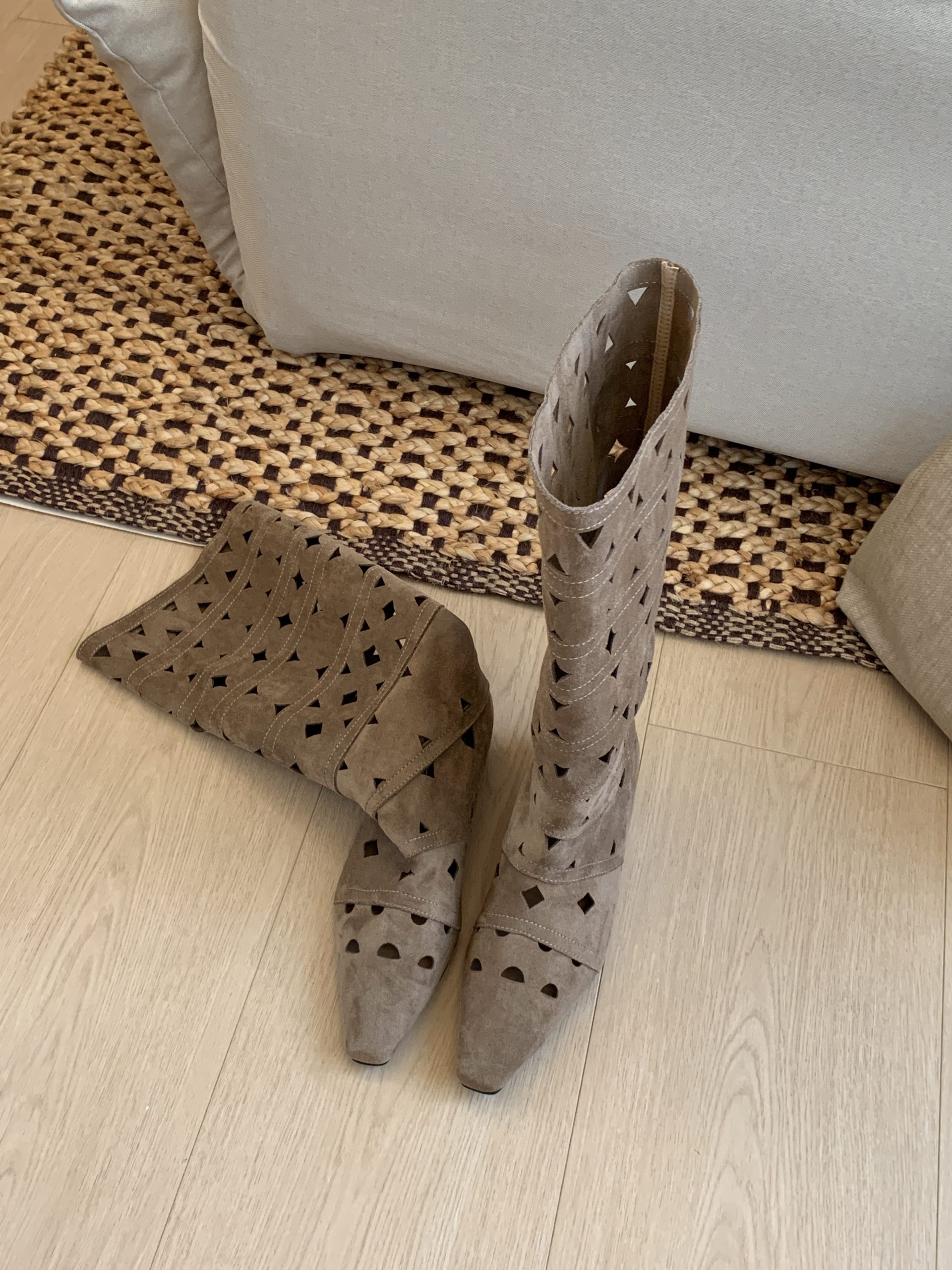 french-style-elevated-casual-summer-boots-2026-new-womens-high-boots-with-dress_3 French Style Elevated Casual Summer Boots 2026 New Women's High Boots with Dress