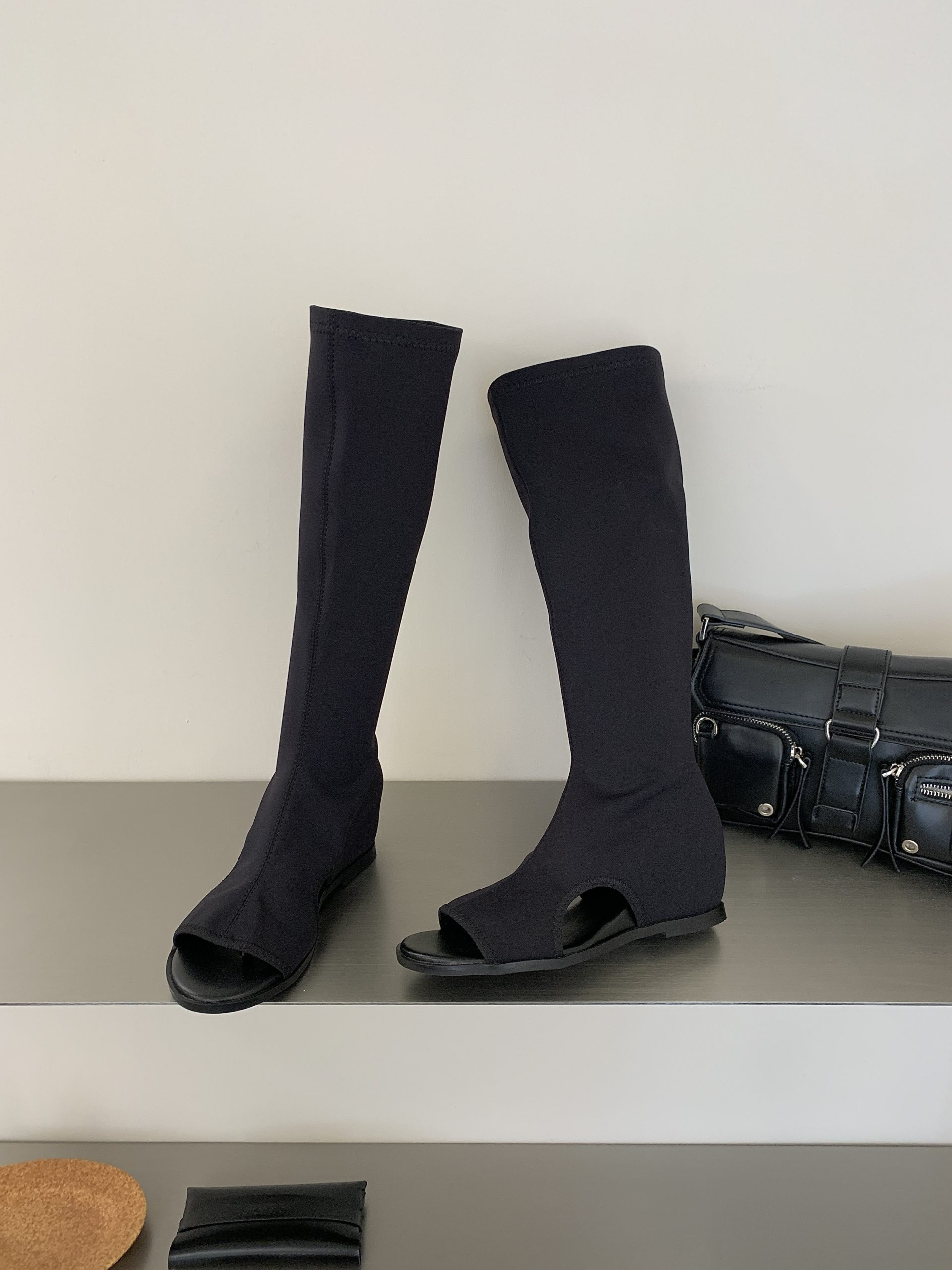 french-style-hidden-wedge-summer-boots-2026-new-womens-hollow-out-boots-vacation-style_2 French Style Hidden Wedge Summer Boots 2026 New Women's Hollow Out Boots Vacation Style