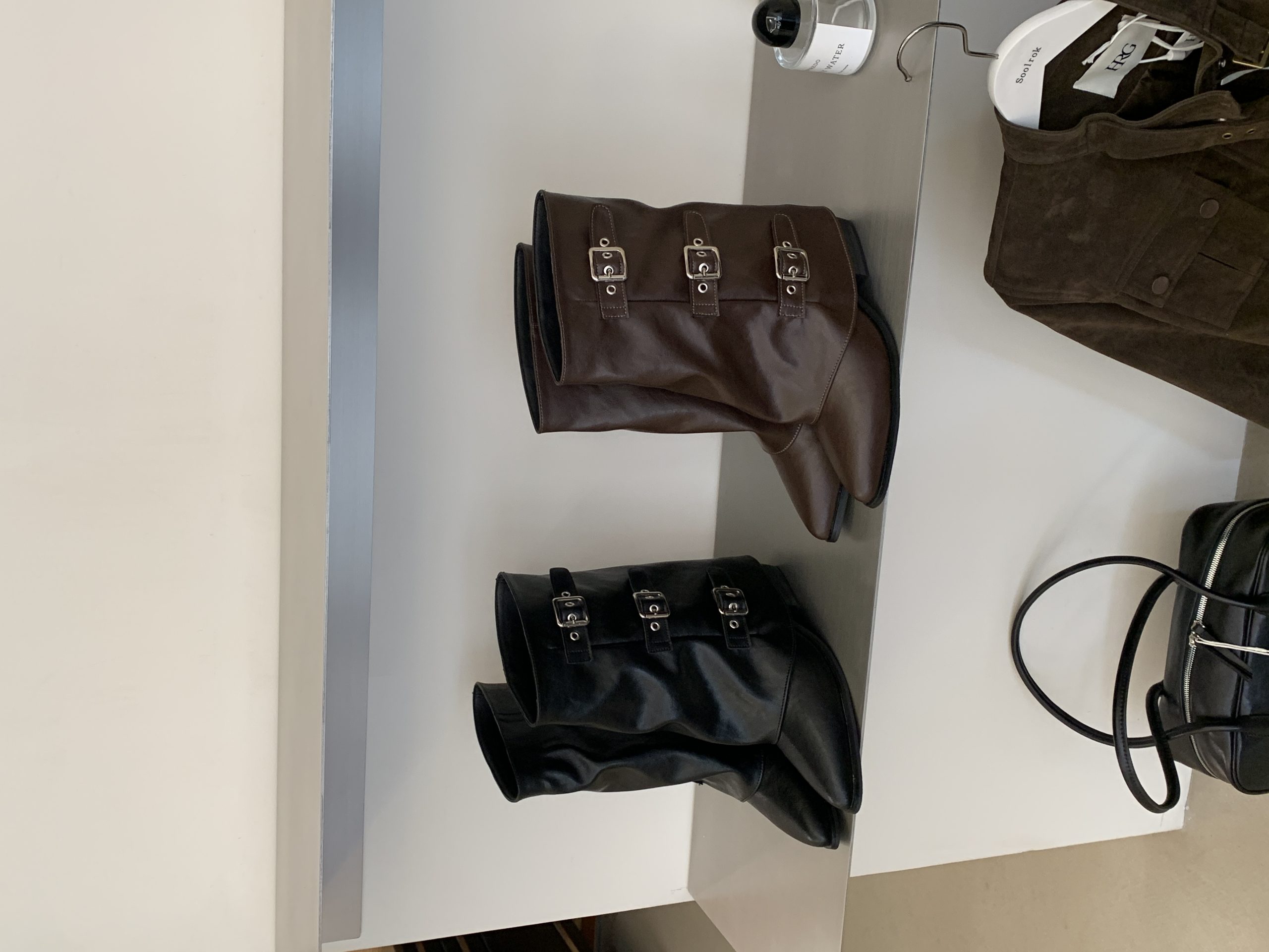 french-style-martin-boots-2026-new-autumn-pointed-toe-chunky-heel-short-boots_3 French Style Martin Boots 2026 New Autumn Pointed Toe Chunky Heel Short Boots